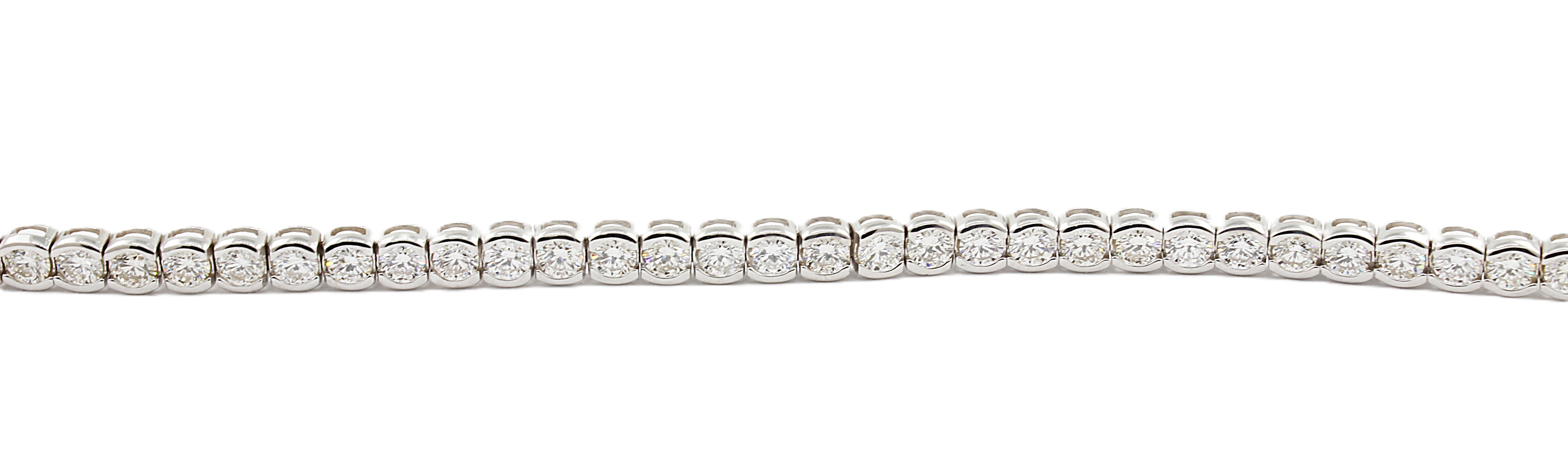 Round Cut Diamond Tennis Bracelet - Half Bezel
